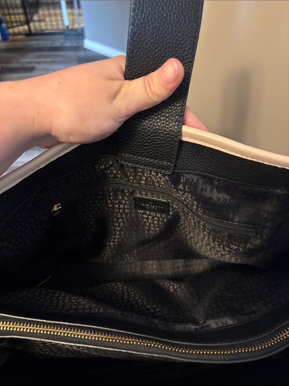 EUC Kate Spade Evangelie Tote Black and Cream - Picture 6 of 14